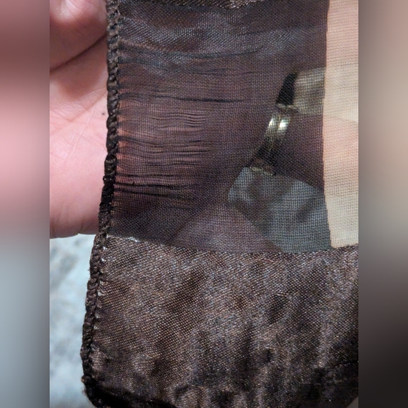 Louis Vuitton Monogram Scarf - Picture 4 of 8